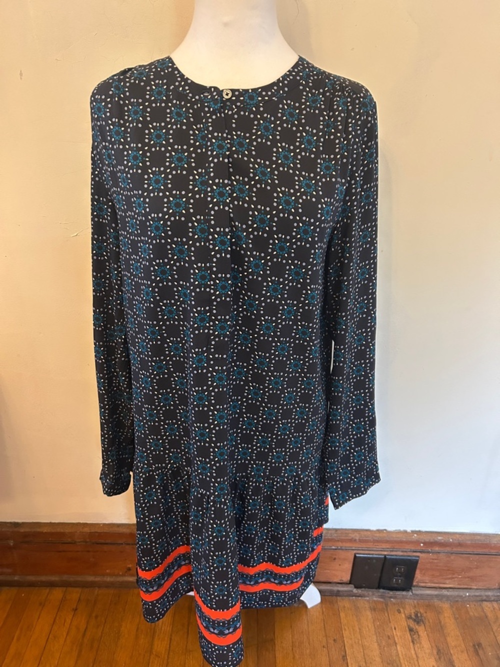 Loft Long-Sleeve Navy Floral Print Dress with Orange Trim Size M EUC